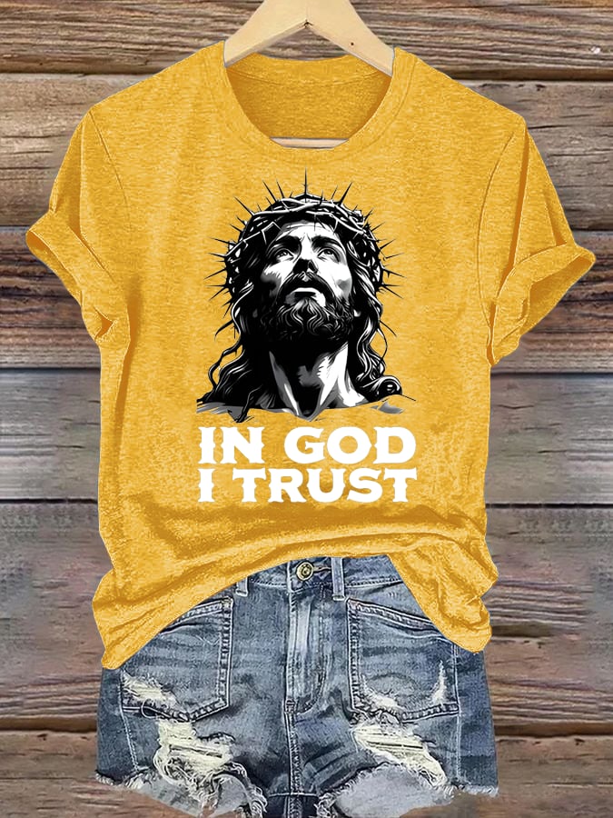 Women's In God I Trust Christian T-Shirt, Retro Jesus Portrait Graphic Tee, Faith Based Religious Shirt