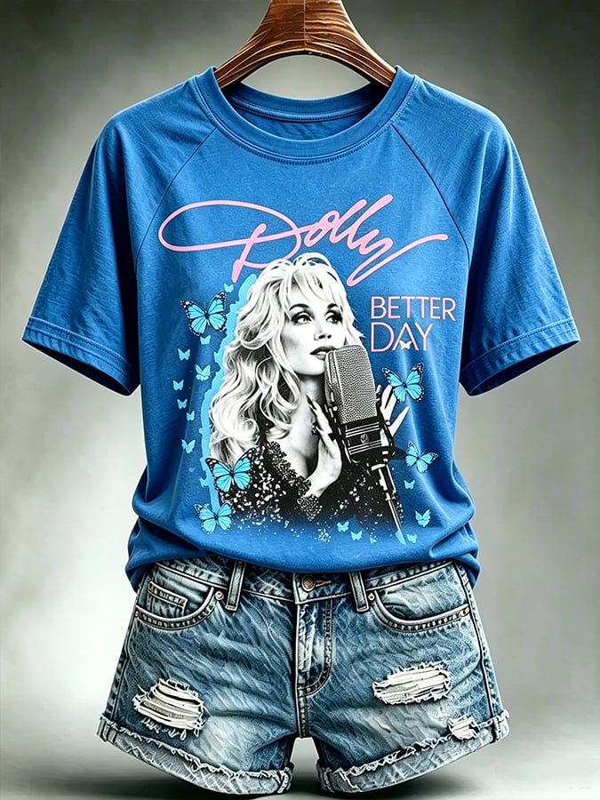 Women's Forever Our Queen of Country Print Short-Sleeve Top