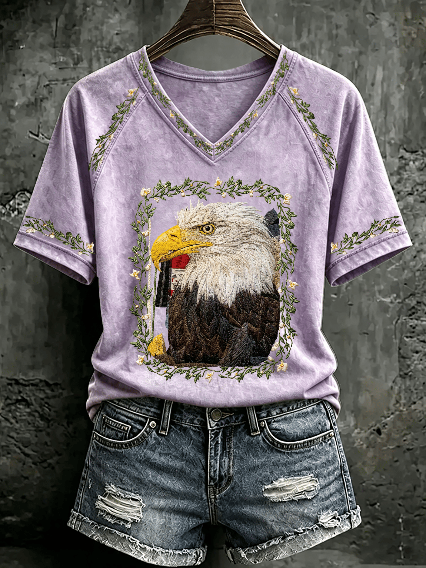 V Neck Retro Jackie Forever Our Queen Print T-Shirt