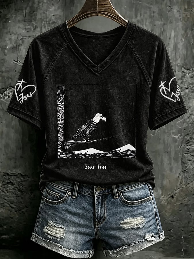 V Neck Retro Jackie Forever Our Queen Soar Free Print T-Shirt