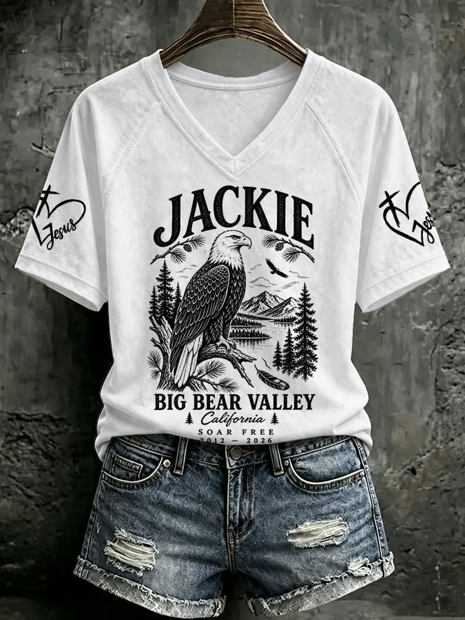 V Neck Retro Jackie Big Bear Valley California Soar Free 2012 - 2026 Print T-Shirt