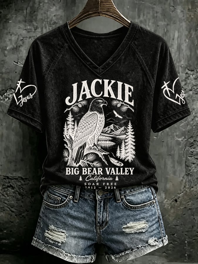 V Neck Retro Jackie Big Bear Valley California Soar Free 2012 - 2026 Print T-Shirt