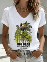 V-Neck Retro Big Bear Discovery Center Jackie And Shadow Print T-Shirt